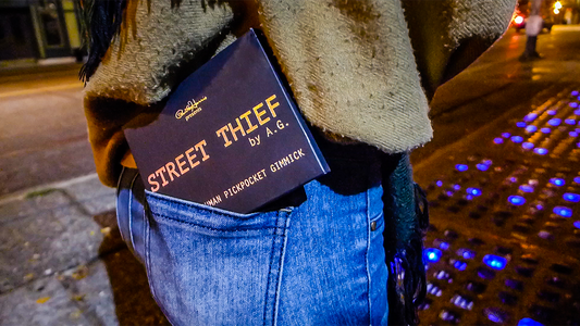 Paul Harris Presents Street Thief (Japanese Yen) by Paul Harris - Trick